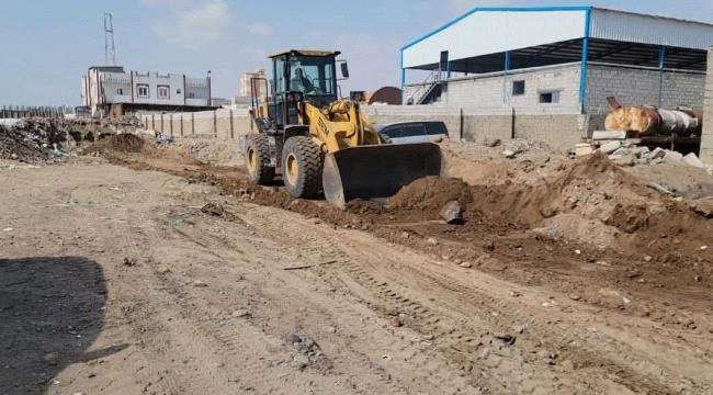 صندوق النظافة يبدأ أعمال رفع المخلفات لفتح الشوارع المغلقة في كابوتا