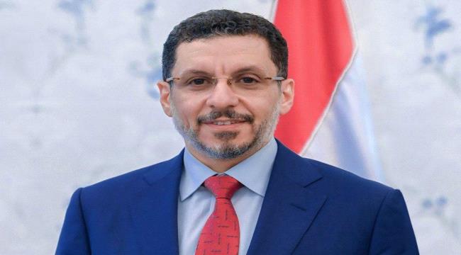 رئيس الوزراء يزور وزير الشباب والرياضة بعد تعرضه لوعكة صحية 