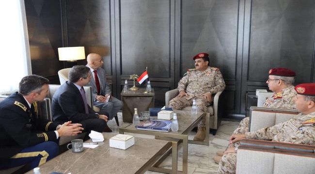 وزير الدفاع لأمريكا : تساهل المجتمع الدولي مع الحوثي شجعه لى التمادي في استهداف السفن التجارية وتهديد الملاحة البحرية وابتزاز المجتمع الدولي