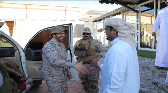 رئيس جامعة المهرة يستقبل قائد قوة الواجب (804) ضمن الزيارات العيدية.."صور"