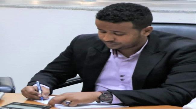 راسخ بامسلم يدعو الوحدات الاقتصادية لتوحيد فروعها وتوريد إيراداتها للبنك المركزي لضمان حماية المال العام