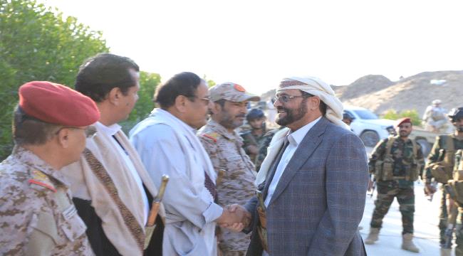 العرادة يعود إلى محافظة مأرب بعد جولة خارجية ناجحة 