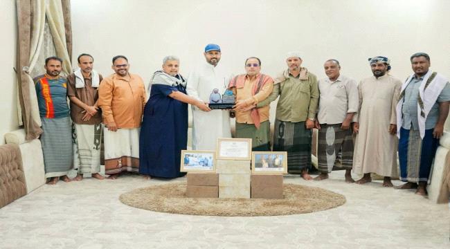 نادي التعاون يكرّم الشيخ رياض الجهوري تقديراً لدعمه المتواصل لمسيرة النادي