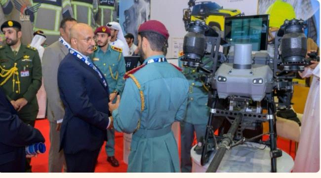 عضو مجلس القيادة طارق صالح يزور معرض دبي للطيران 2025
