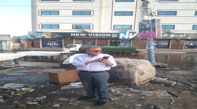 المدير العام التنفيذي يشرف ميدانيًا على أعمال شفط مياه الأمطار في منطقة ريمي بالمنصورة