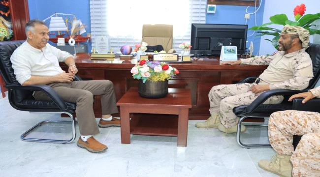 المنصوري والجاوي يبحثان الوضع الأمني في مديرية المعلا