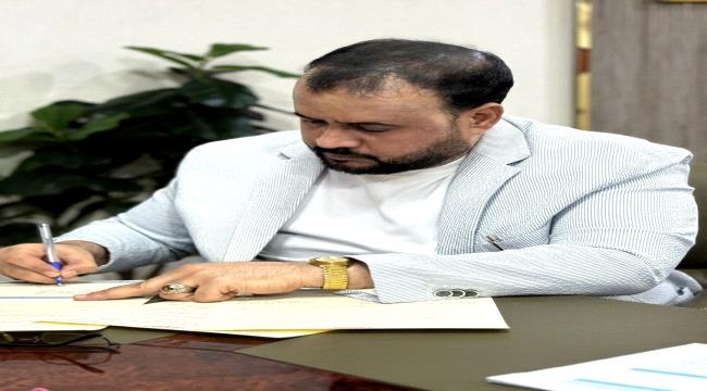 الوزير الحريزي يوجه صندوق صيانة الطرق بضرورة إعطاء أولوية لصيانة الطرق الدولية