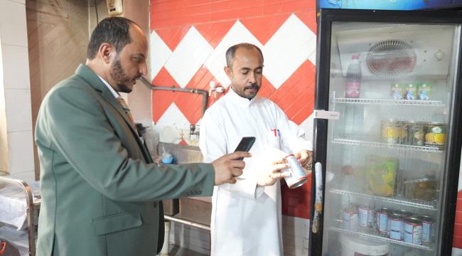 لجنة مراقبة الأسعار تنفذ نزولًا ميدانيًا على المطاعم والكفتيريات بمدينة الغيضة