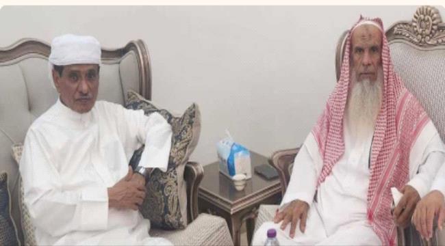 عضو مجلس القيادة الرئاسي البحسني يطمئن على الحالة الصحية للحكم النهدي والشيخ باوزير