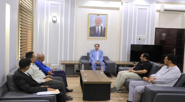 الوزير البكري يلتقي رئيس الجمعية العامة للمنتدى السياسي والحقوقي للشباب