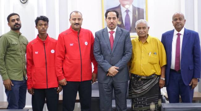 البكري يوّجه بتكريم البطلة (إيمان) الحائزة على الميدالية البرونزية في سباقات الهجن بالبحرين