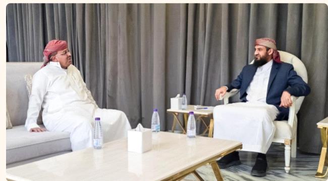 عضو مجلس القيادة المحرّمي يطّلع على مستجدات الأوضاع الميدانية والإنسانية بمحافظة البيضاء