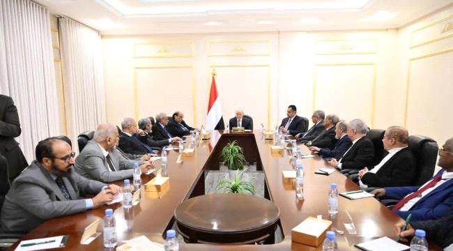 العليمي: القرارات السيادية خيارٌ اضطراري لحماية الدولة واستعادة مسار السلام ومنع فرض الأمر الواقع بالقوة