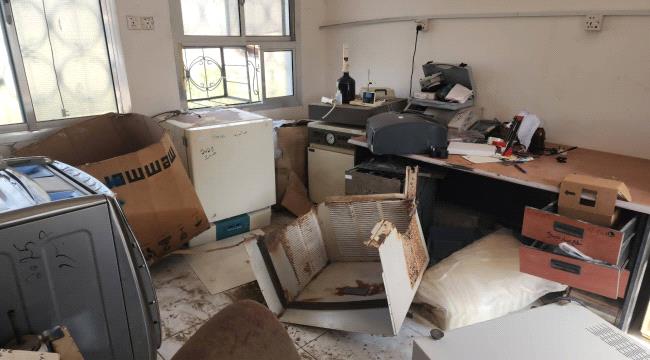 عاجل | تعرض مؤسسة المياه في عدن لأعمال نهب عقب اقتحام المختبر المركزي لمراقبة جودة المياه 