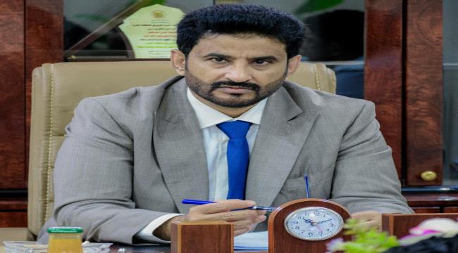 القائم بأعمال وزير النقل يطمئن الأجانب في أرخبيل سقطرى ببدء جدولة رحلات «اليمنية» من سقطرى إلى جدة