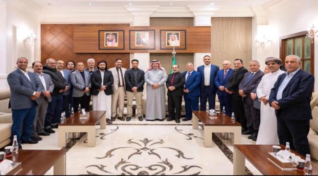 قيادات جنوبية تنفي ادعاءات احتجازها في السعودية وتؤكد ترحيب المملكة ودعمها لمسار القضية الجنوبية