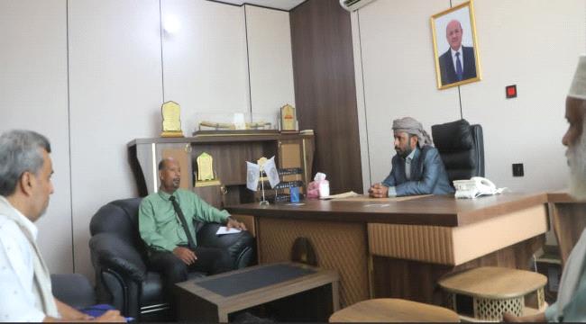 الشيخ بن حبريش يؤكد أهمية دور اللجان المجتمعية في ترسيخ الأمن والاستقرار بالمكلا