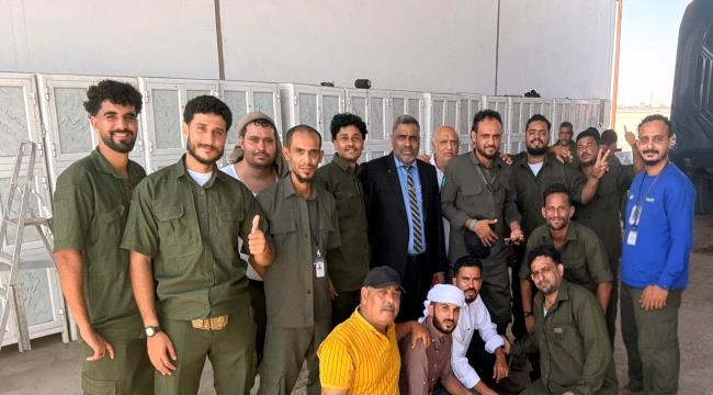 مدير عام الإطفاء والإنقاذ بالهيئة يتفقد جاهزية الإدارة في مطار عدن الدولي 