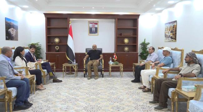 العميد طارق صالح: أقل خطوات بناء الثقة تتمثل بفتح الطرق من قبل  الحوثي