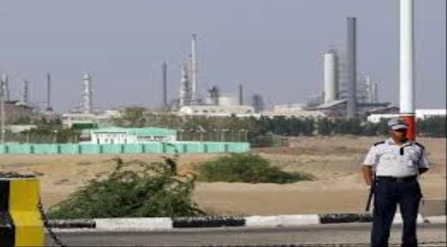 نفط مأرب ينفي رفع تسعيرة البنزين المحلي ويؤكد إستئناف توزيعه عقب إنتهاء صيانة مصفاة صافر