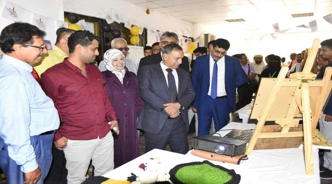 عميد كلية الآداب يشكر وزير الشباب والرياضة على رعايته السخية لأنشطة الكلية الرياضية والثقافي