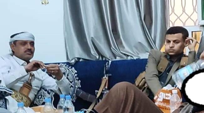 قائد عسكري في تعز ينضم إلى الحوثي.."شاهد صورة"