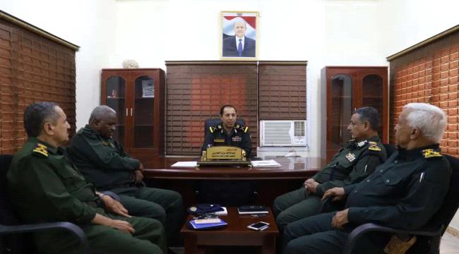 اجتماع برئاسة وكيل وزارة الداخلية لقطاع الخدمات يناقش سير العمل في المصالح التابعة للقطاع "فيديو"