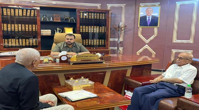 الوزير الحريزي يلتقي رئيس واعضاء نقابة المهندسين اليمنيين بعدن 
