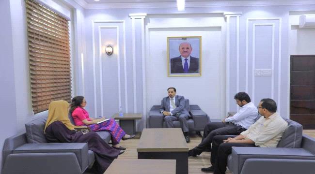 وزير الشباب والرياضة يناقش مع المعهد الديمقراطي الأمريكي (NDI) سبل إحلال السلام