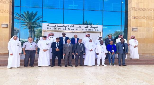 وزير النقل يزور كلية الدراسات البحرية في جامعة الملك عبدالعزيز بمدينة جدة  