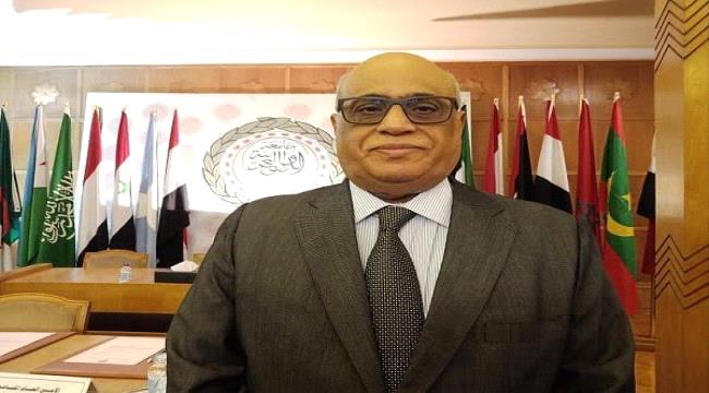 السفير "العكبري" يفتتح الدورة التدريبية لمكافحة الاتجار غير المشروع بالأسلحة الخفيفة في عمان