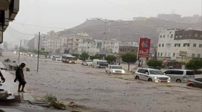 مركز الإنذار المبكر بحضرموت: انحسار تدريجي للحالة الجوية الموسمية