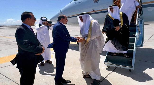 وزير خارجية مملكة البحرين يغادر عدن بعد زيارة رسمية  