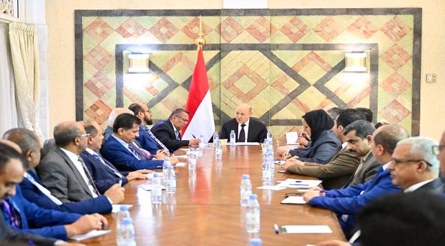 شدد على تصفير كافة الخلافات بين القوى الوطنية..الرئيس العليمي: كافة الشروط الموضوعية باتت مواتية ليكون هذا العام هو عام الحسم والخلاص من الحوثيين