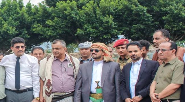 وفد من وزارة الشباب والرياضة يزور أندية مديريتي الشمايتين والمعافر ...