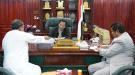 محافظ المهرة يناقش سبل تطوير التعليم الفني ويوجه بدعم المعامل بالطاقة الشمسية...