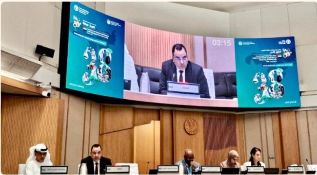 الوزير السقطري يشارك في المائدة المستديرة الخاصة بـ