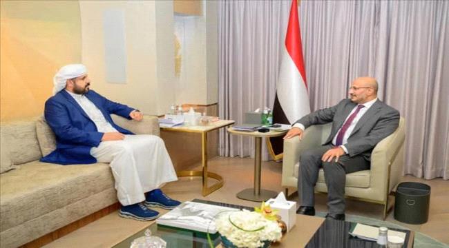 طارق صالح يتكفل بإقامة نادي تضامن حضرموت في الرياض خلال مشاركته بدوري أبطال الخليج  ...