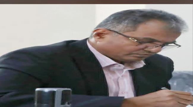رئيس نادي شمسان يشكر الوزير نايف البكري على اهتمامه وحرصه على دعم ومساندة إدارة النادي خلال المرحلة المقبلة. ...