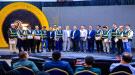 رئيس مجلس إدارة إقليم اليمن بمجموعة هائل سعيد أنعم وشركاه يلتقي العمال والكفاءات الشابة ويكرّم قدامى ...