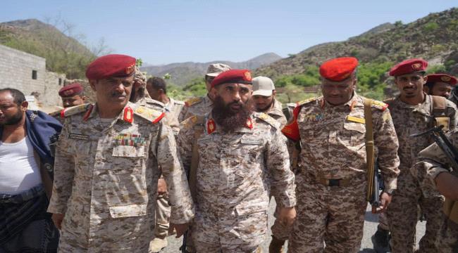 لجنة وزارة الدفاع برئاسة نائب المفتش العام تواصل مهامها الإشرافية على إجراءات الإستلام والتسليم في محور طور الباحة ...