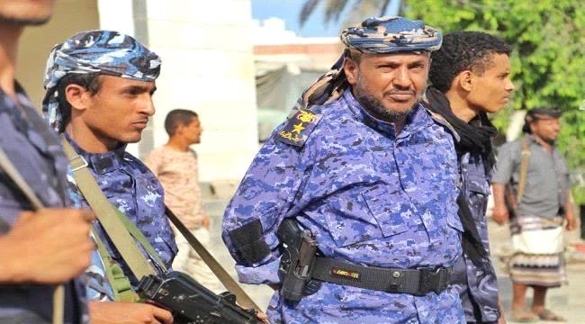 شخصيات اجتماعية وقبلية في أبين تطالب بتسليم معسكر شرطة الدوريات وأمن الطرق بعدن للعميد لبيب العبد ...