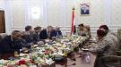 وزير الدفاع يناقش مع المستشار العسكري للمبعوث الأممي تطورات الاوضاع في اليمن...